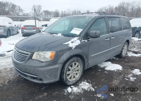 2016 Chrysler Town & Country Touring from USA, damaged, VIN 2C4RC1BG8GR121664